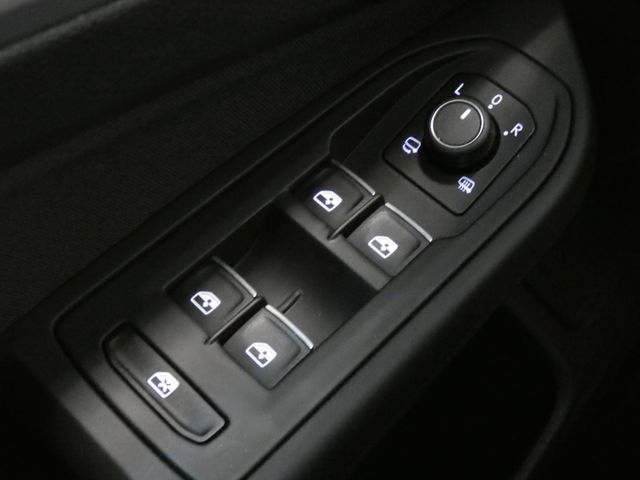 Golf Variant 2.0 TDI Life DSG AHK LED NAVI ACC