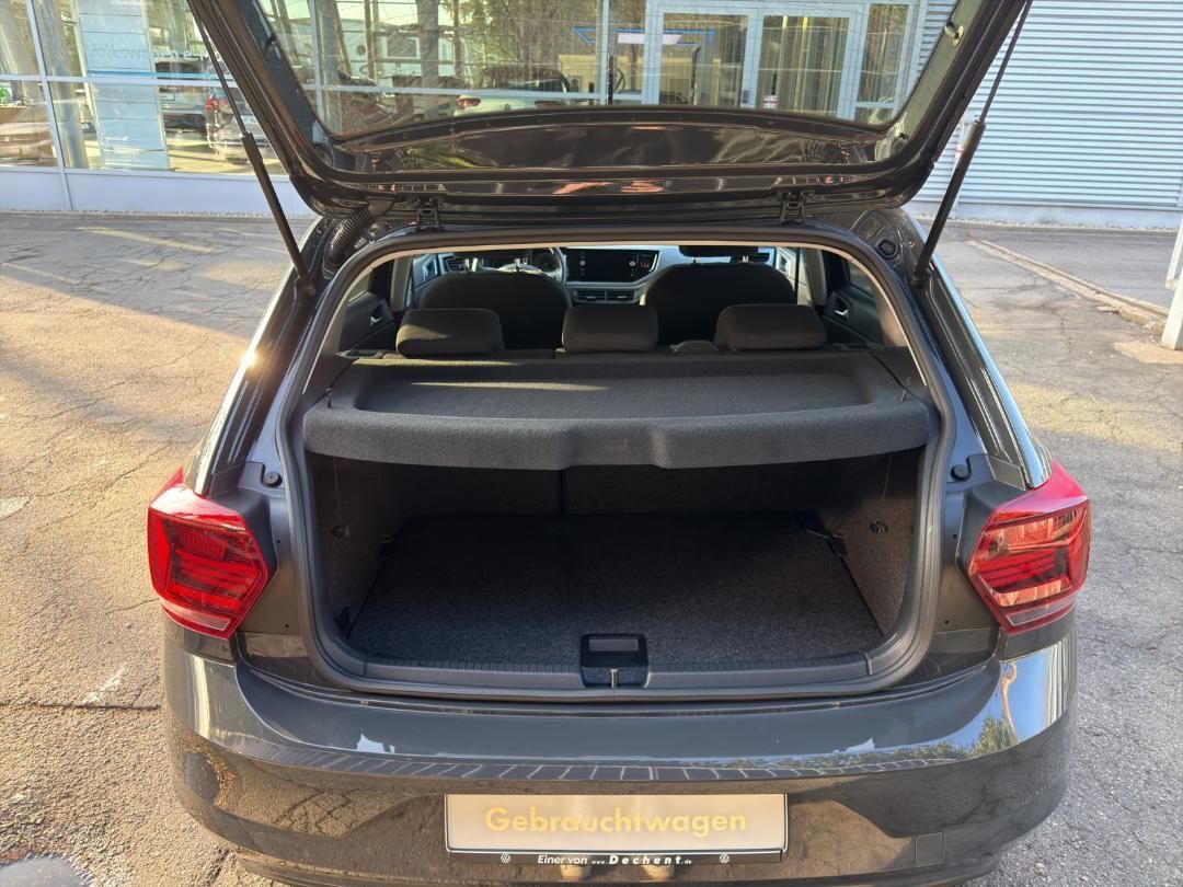 Fahrzeugabbildung Volkswagen Polo VI 1.0 TSI Active Navi,SHZ,Klimaaut.,PDC,LM