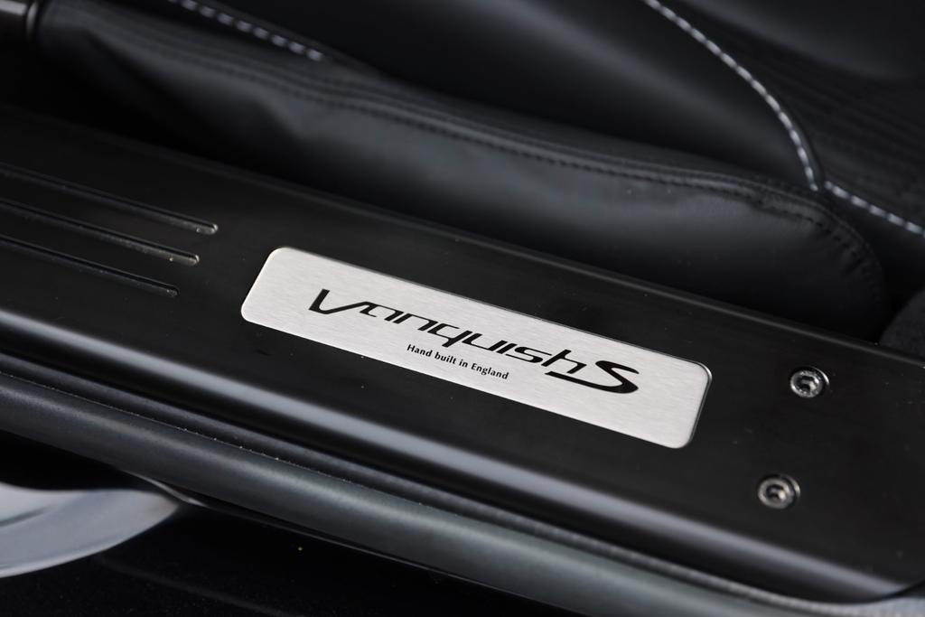 Aston Martin Vanquish