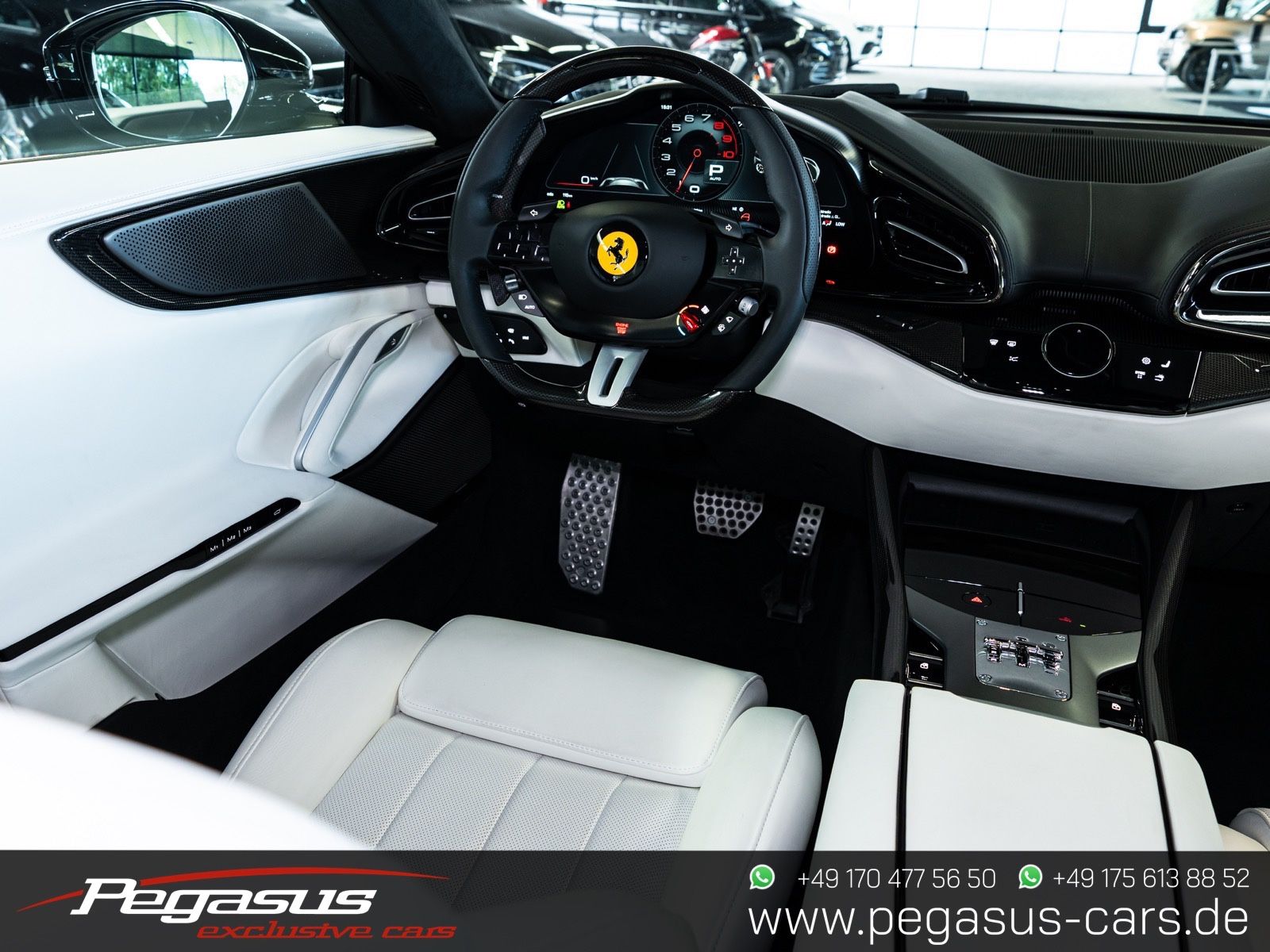 FERRARI Purosangue - 26