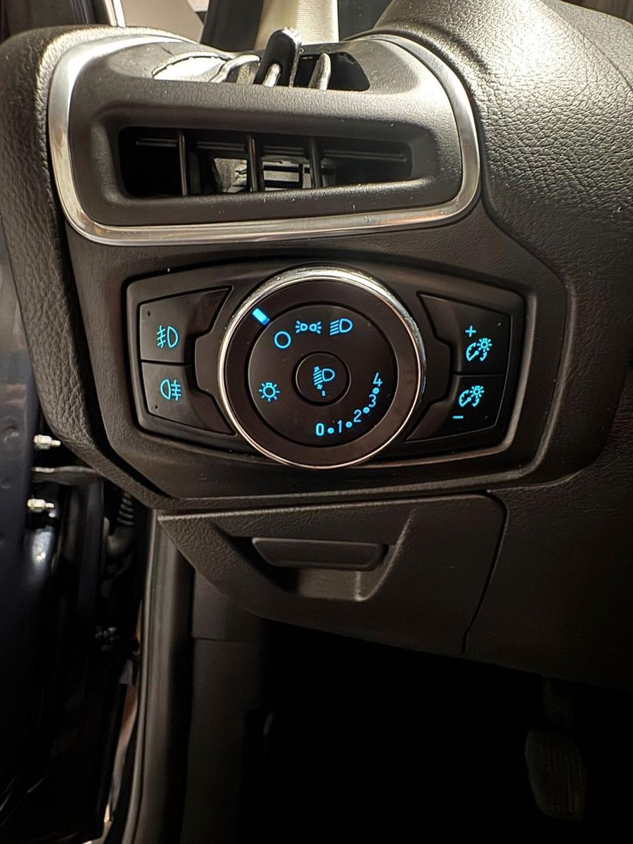 Ford Focus 2014 — фото 13