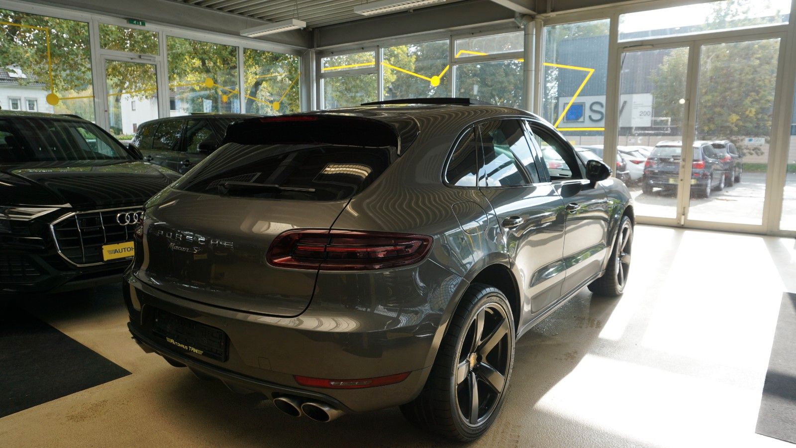 Fahrzeugabbildung Porsche Macan S *SITZBELÜFTUNG*PANORAMADACH*