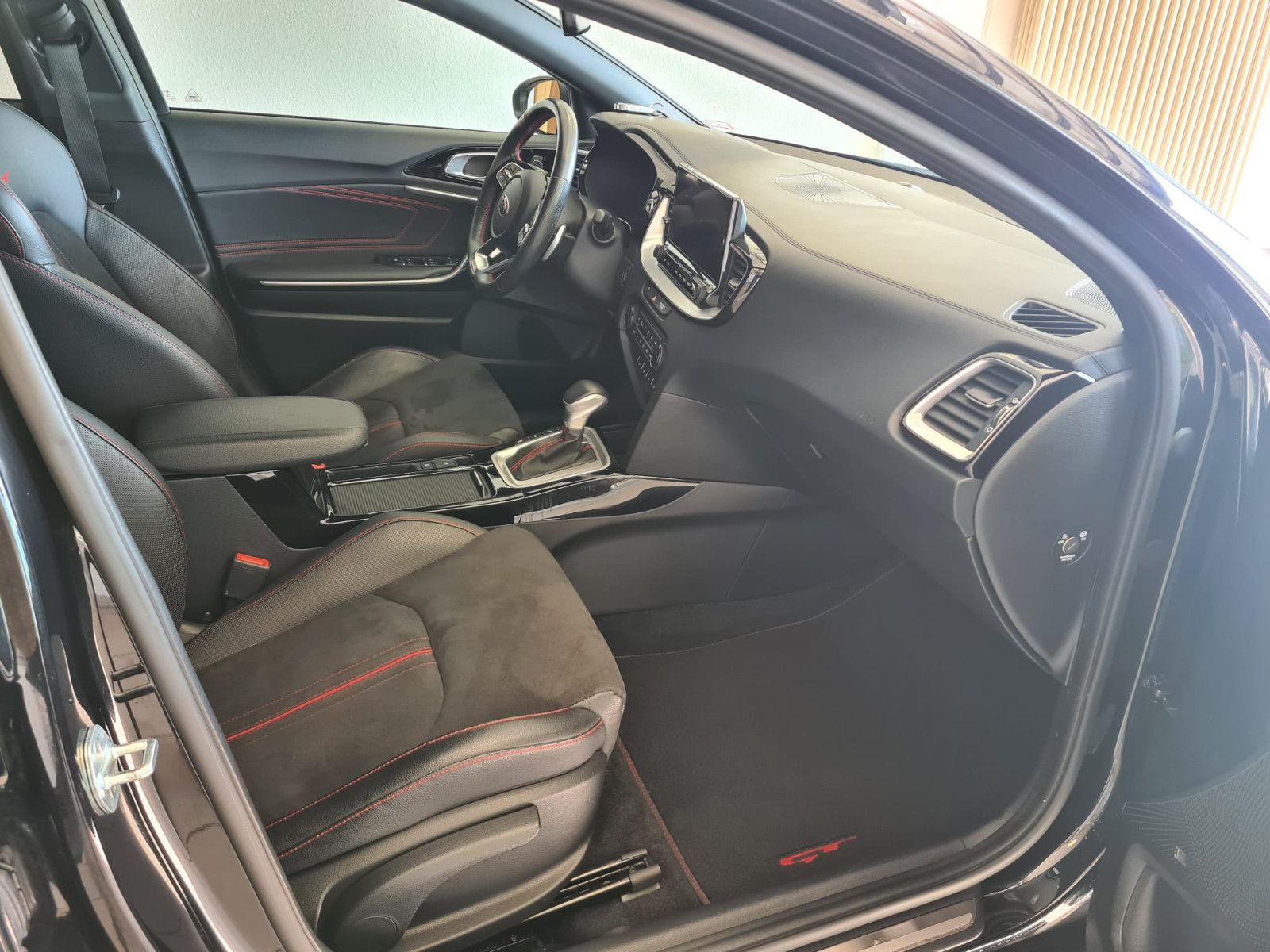 Fahrzeugabbildung Kia pro cee'd / ProCeed / 1. Hand / KAMERA / LED