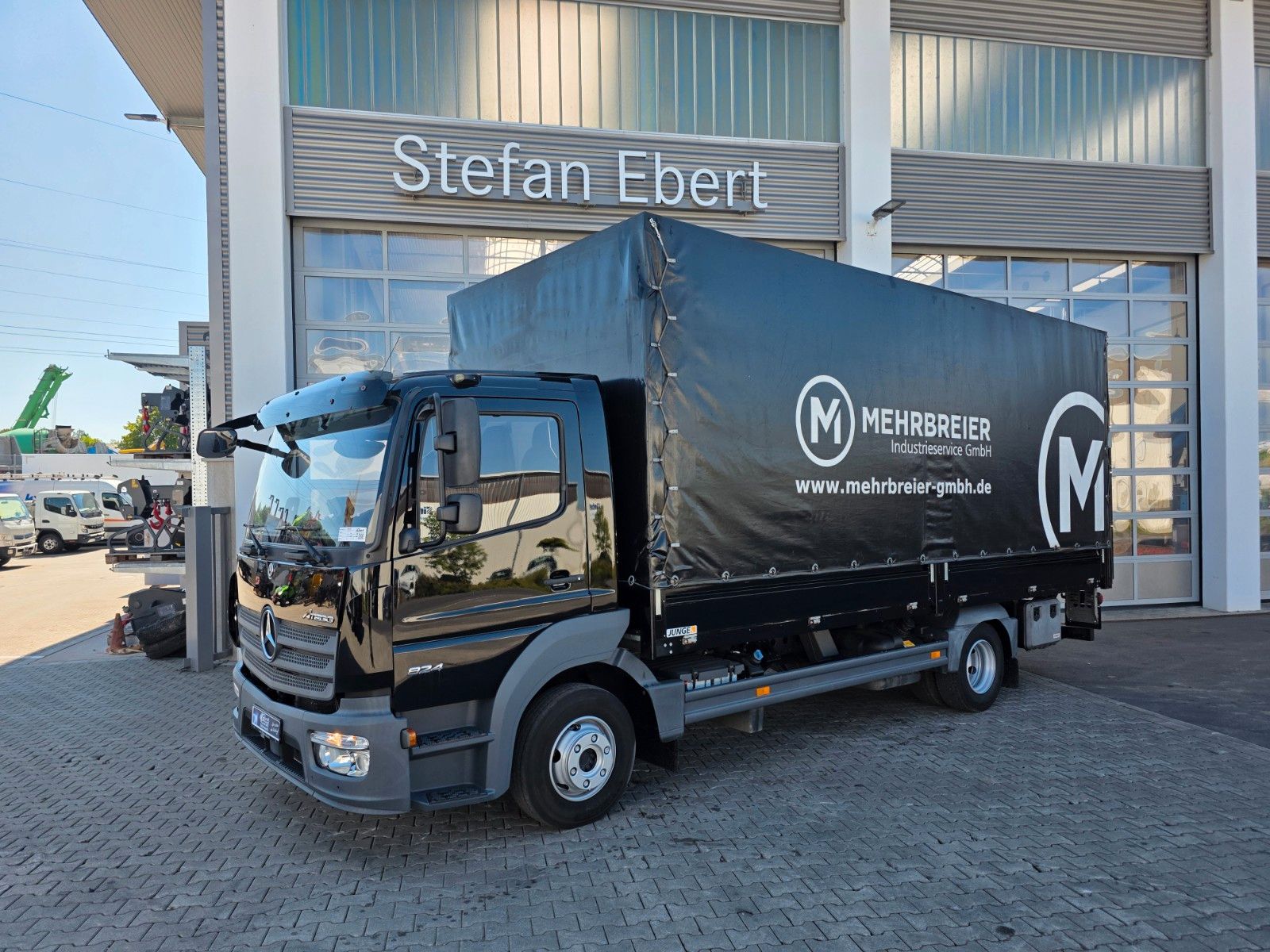 Fahrzeugabbildung Mercedes-Benz Atego 824 L Bär LBW 1.000kg AHK Klima 3 Sitze