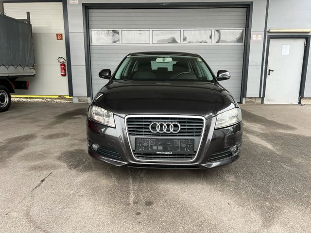 Audi A3 Sportback 1.6 TDI Attraction KLIMAAUTOMATIK