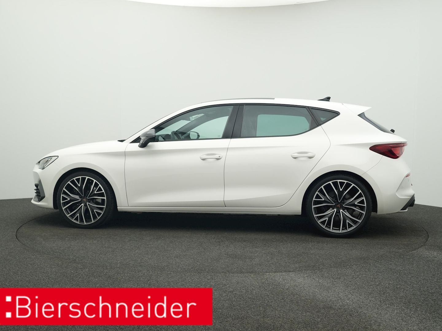 Cupra Leon 2.0 TSI DSG VZ LED NAVI PANO ACC SHZ imagem 3