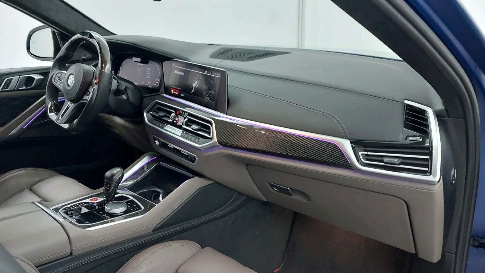 Fahrzeugabbildung BMW X6M Competition ACC HuD Laser H&k  Memory TV360°