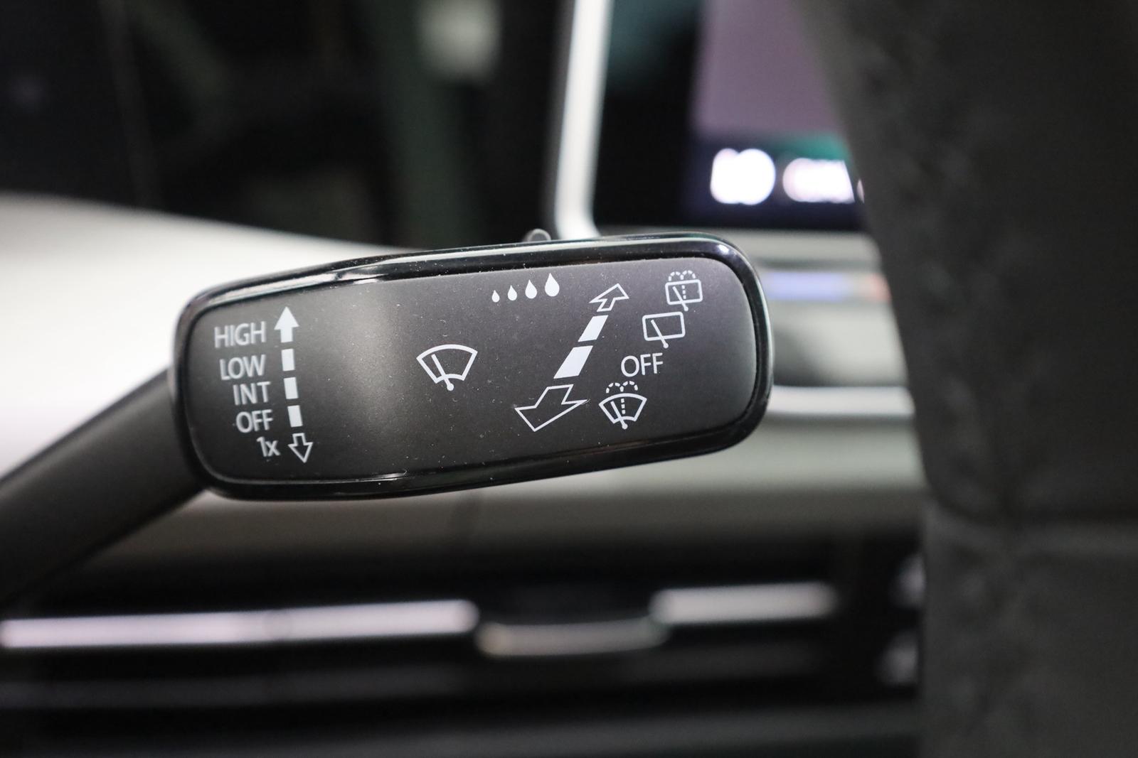 Volkswagen Golf VIII 1.5 eTSI DSG Life LED Virtual Cockpit, миниатюра 19