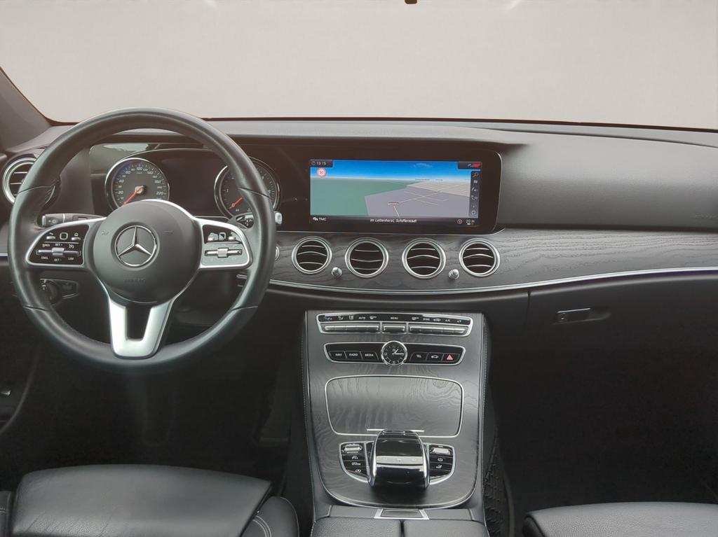 Mercedes-Benz E 400