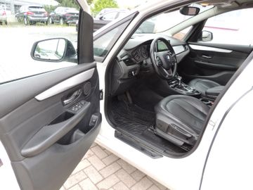 BMW 220 - 11