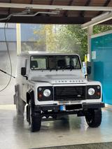 Land Rover Defender 110 TD4 Station Wagon E E - scheckheftgepflegte Land Rover Defender