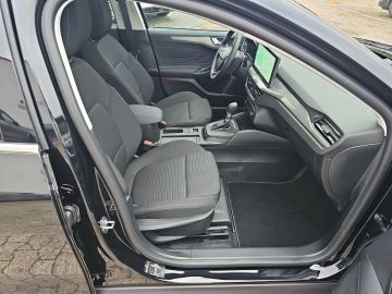 Bild 13 Ford Focus Titanium MHEV El. Panodach Navi Soundsyste