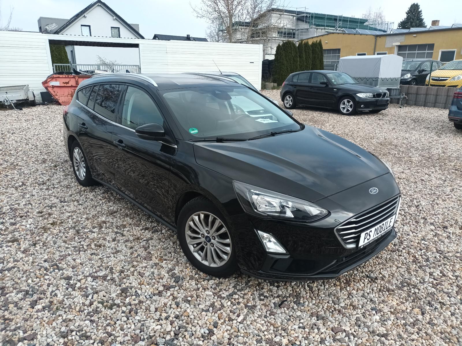 Ford Focus Turnier Titanium, Top Ausstattung, Tüv Neu