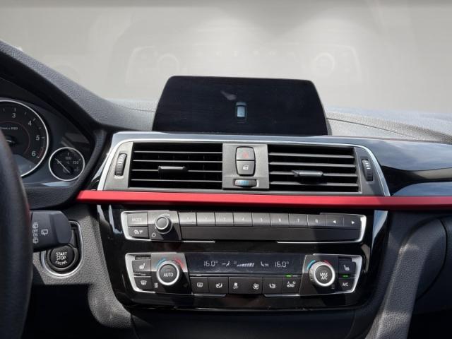 BMW 320 Touring SportLine Automatik Navi LED El. Hec