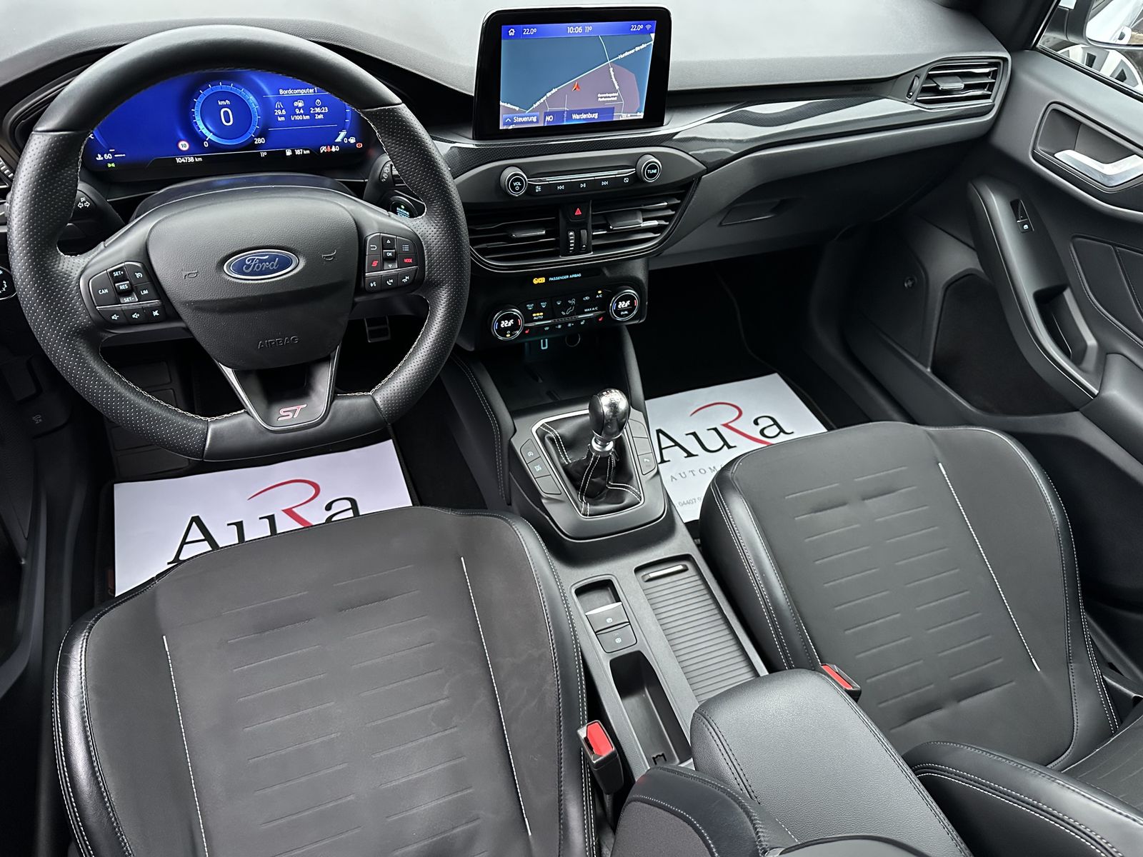 Fahrzeugabbildung Ford Focus Turnier 2.0 EB ST NAV+LED+VCOCK+B&O+KAM+PP