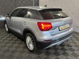 Audi Q2 30 TFSI*DESIGN*LED-AHK-TEMPO-DSP-PDC-MMI-SHZ - silberne Audi Q2