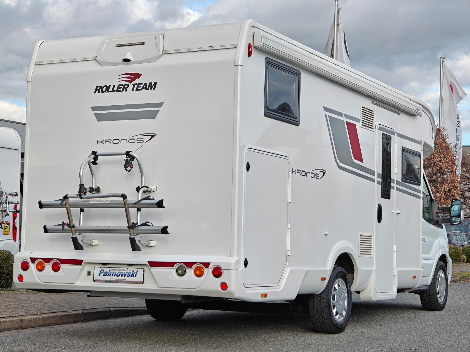 Fahrzeugabbildung Roller Team Kronos 287 TL - Face2Face, Hubbett, Einzelbetten