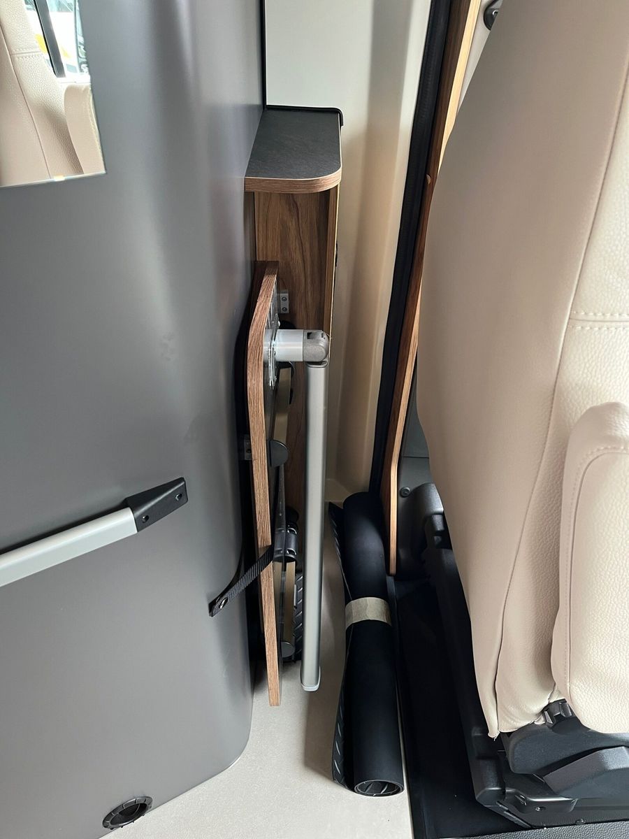 Fahrzeugabbildung Karmann Dexter 4x4 DE 570 AW Klima, RFK, El. Trittstufe