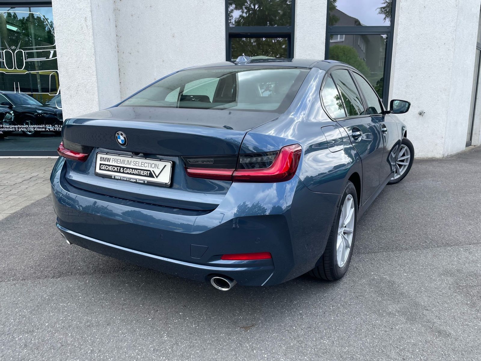 BMW 318d Limo AHK 360 Keyless HeadUp Lenkradhzg foto 2