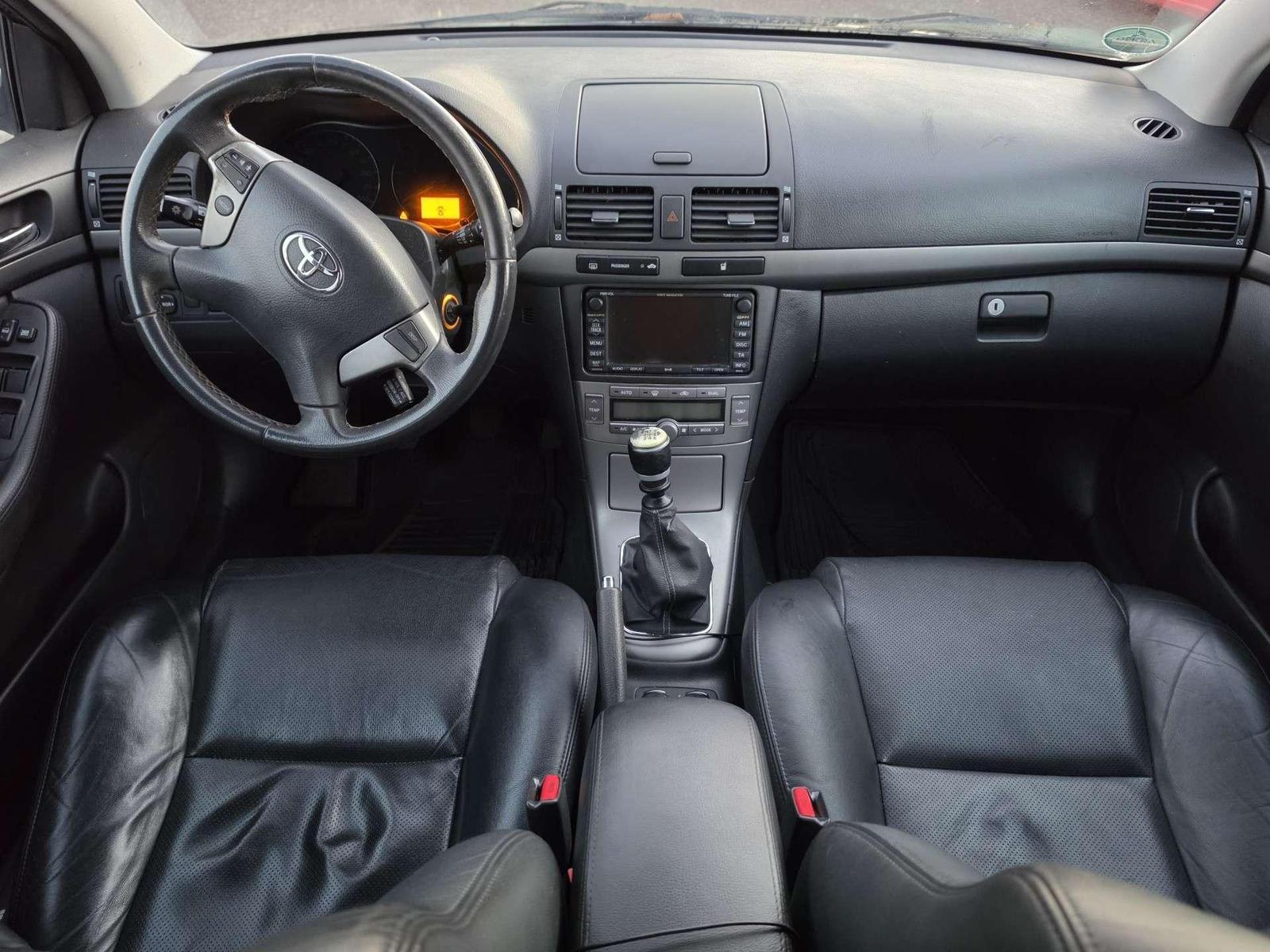 Toyota Avensis 2007 — photo 16