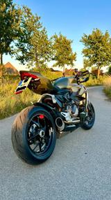 Ducati Streetfighter V2 BJ 2024 Top Zustand wie neu