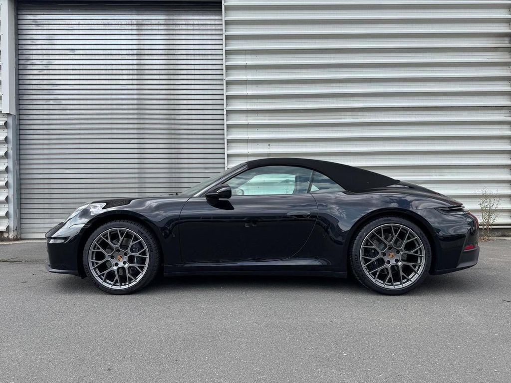 Porsche 992 Carrera Cabriolet NEU 173.000 EURO NEU