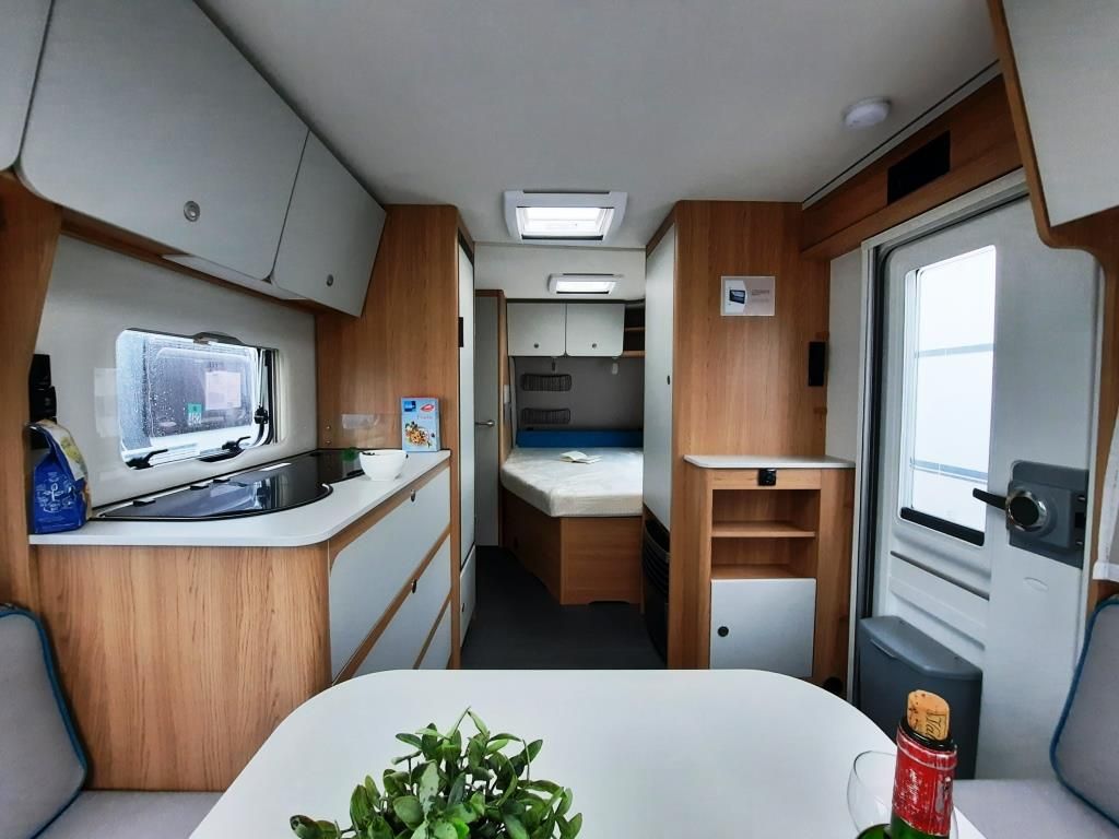 Fahrzeugabbildung Dethleffs Aero 470 FR Verfüg./Sparen Sie 4.862,- €