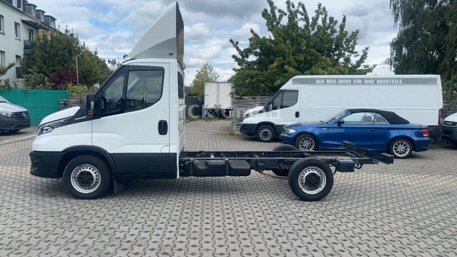 Iveco 35-160 Hi-Matic Autom. LUFTFEDERUNG Fahrgestell