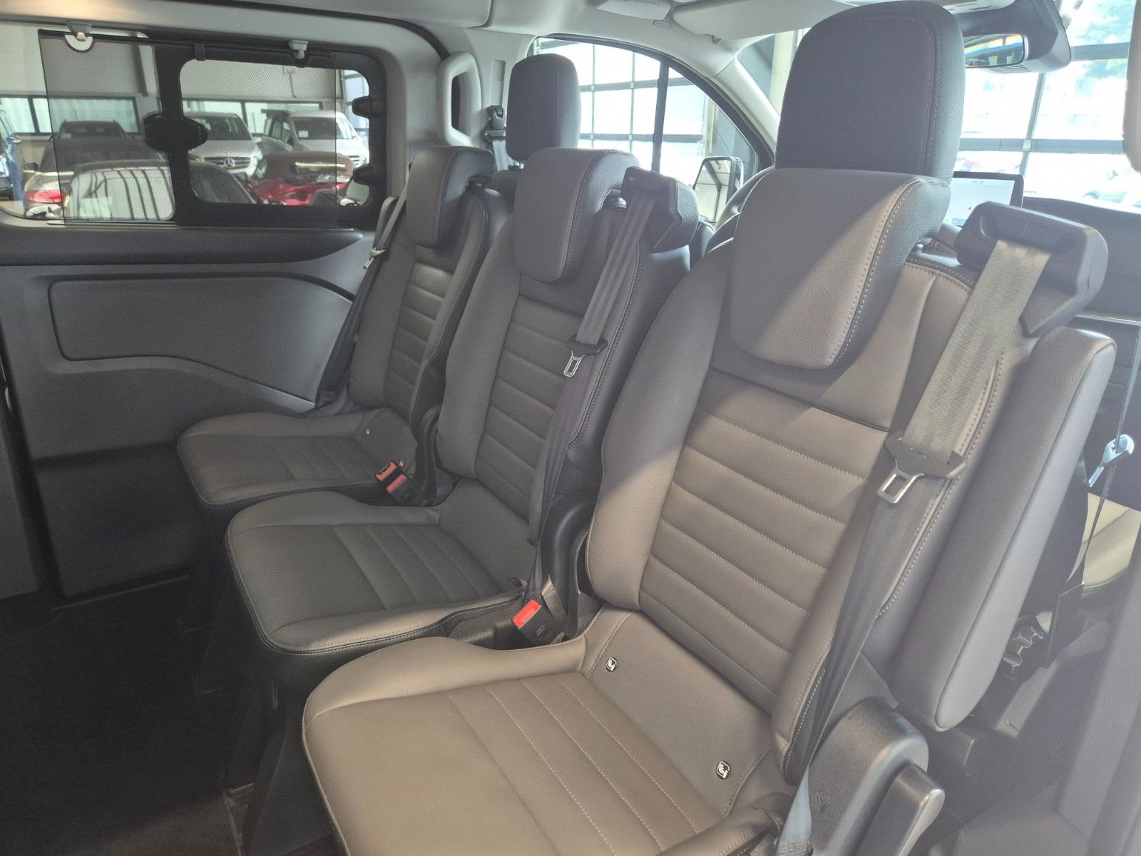Ford TOURNEO CUSTOM L1 TITANIUM X LEDER NAV XENON AHK foto 14