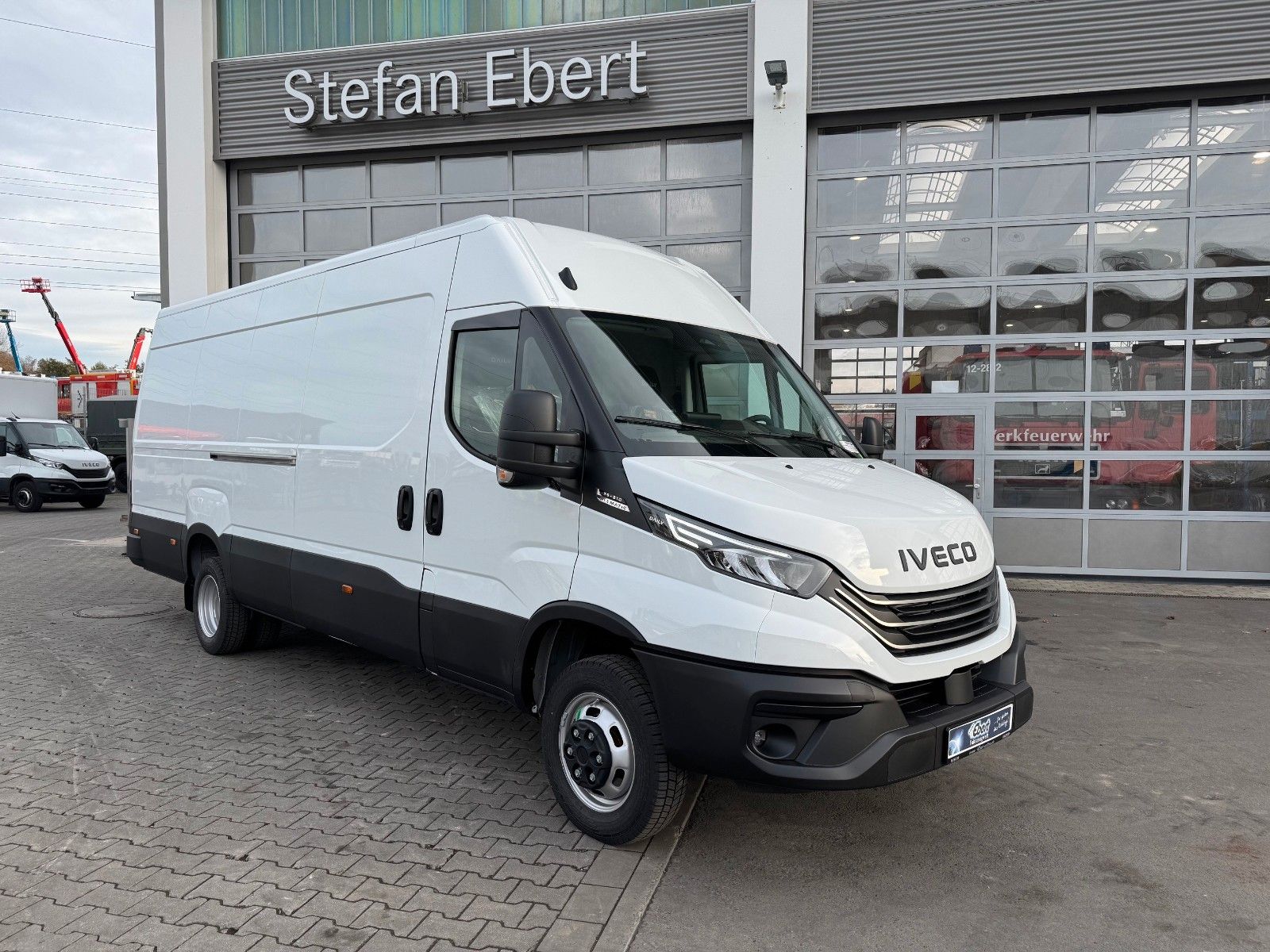 Fahrzeugabbildung Iveco Daily 35C21 HA8 *R4.100mm*AHK*LED*Automatik*