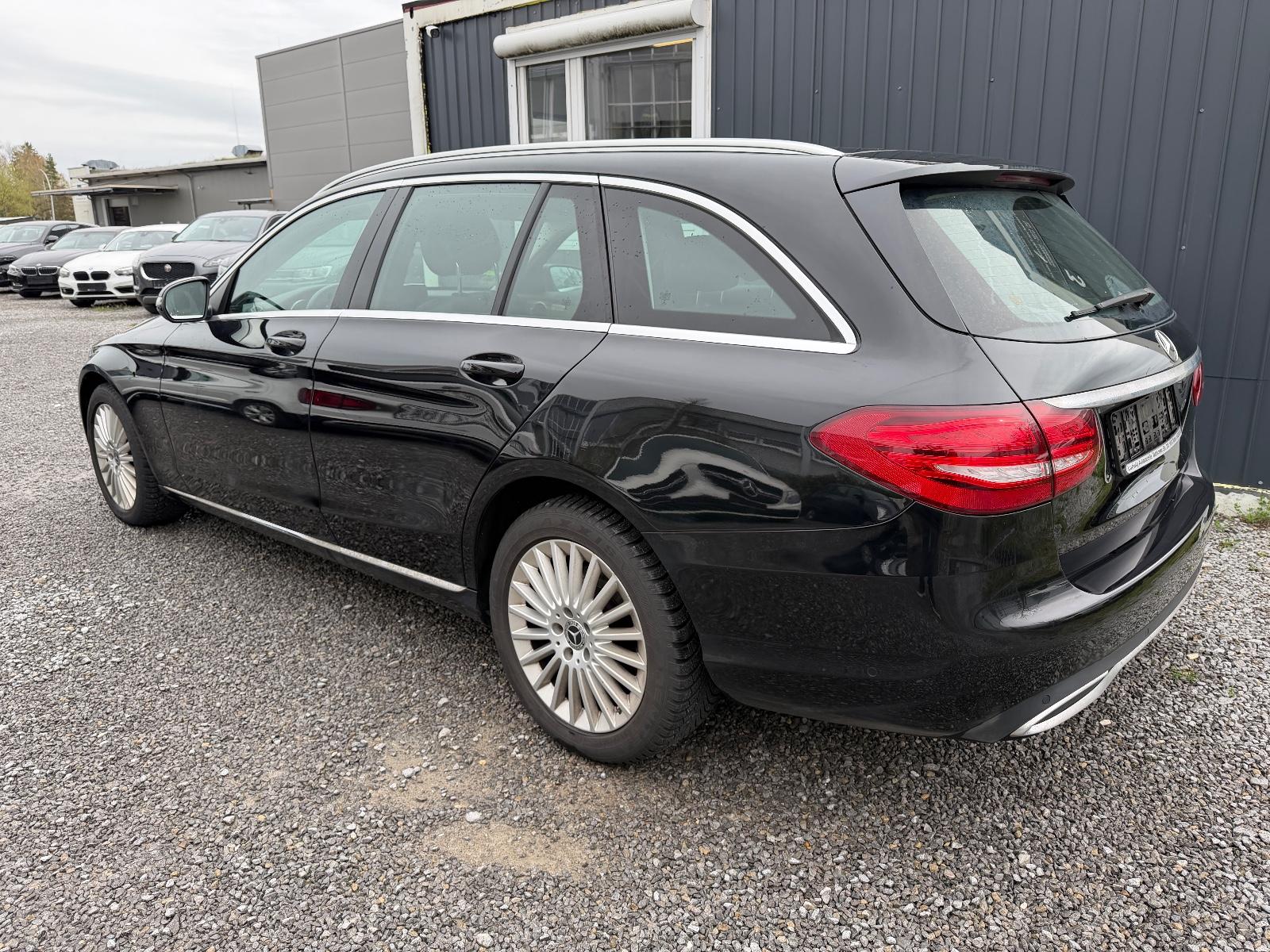 Mercedes-Benz C 180 T CGI/AUT/NAVI/LED/PDC/SHZ