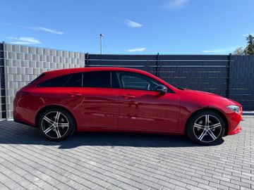 Mercedes CLA 180 Shooting Brake - 4