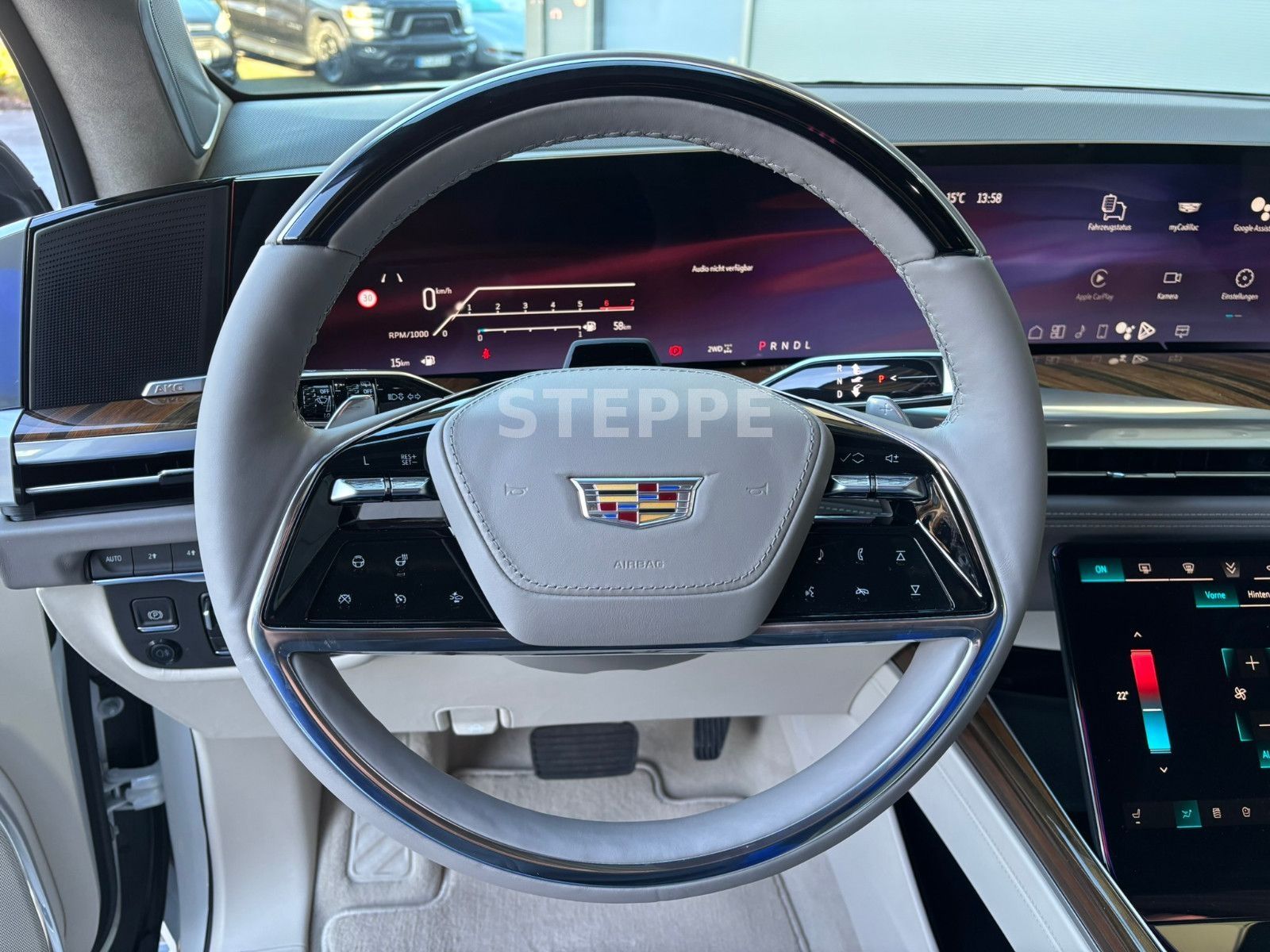 Cadillac Escalade FACELIFT MY26 6.2 V8 Sport Platinum 24"