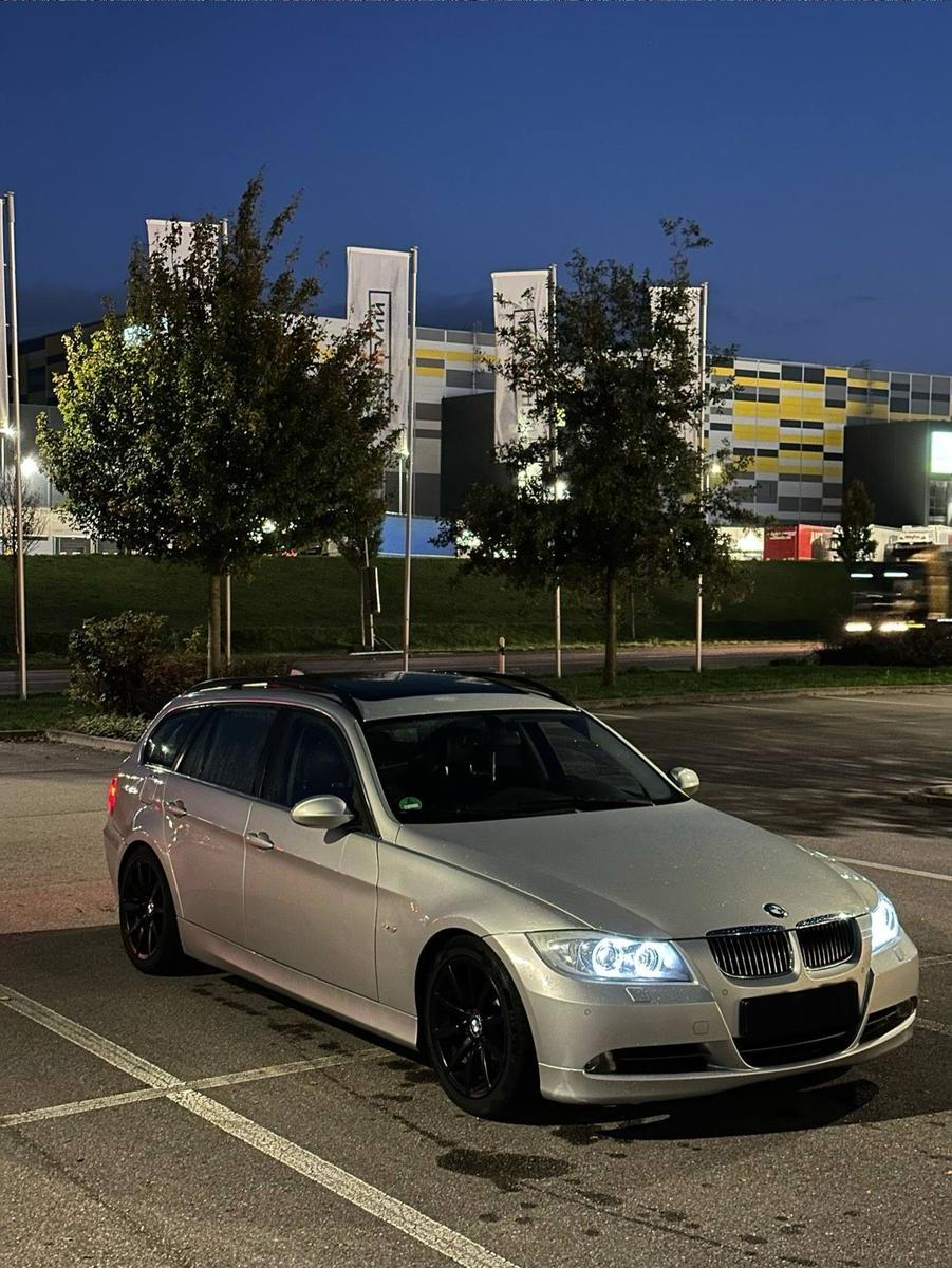 BMW 330