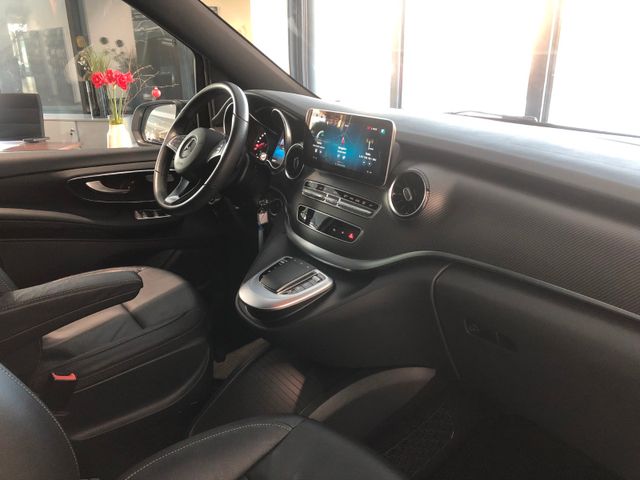 Fahrzeugabbildung Mercedes-Benz V 300 d EDITION 4M lang AMG Line/Night/AHK/Pano