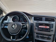 Fahrzeugabbildung Volkswagen Golf VII Variant 1.4 R Line CL