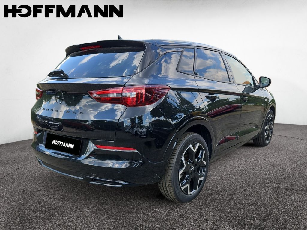 Fahrzeugabbildung Opel Grandland 1.2 GS Navi LED Matrix Park&Go WKR Alu