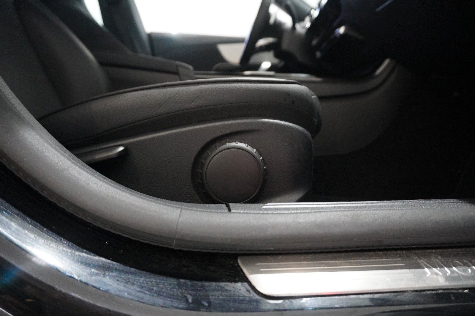 Fahrzeugabbildung Mercedes-Benz CLA SB 200 AMG LINE 7G-DCT NAVI/LED/KAMERA/DAB+