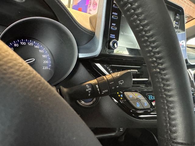 Toyota C-HR Hybrid Team D 2,0