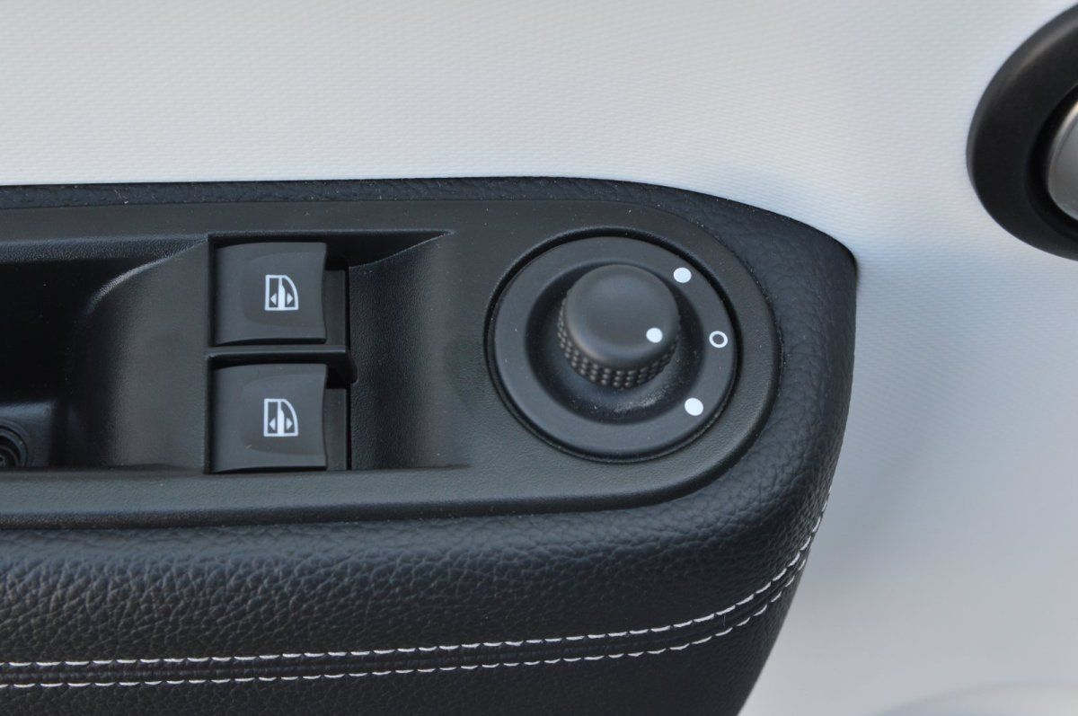 Fahrzeugabbildung Renault Twingo   Techno Electric Navi Kamera Shz Alu