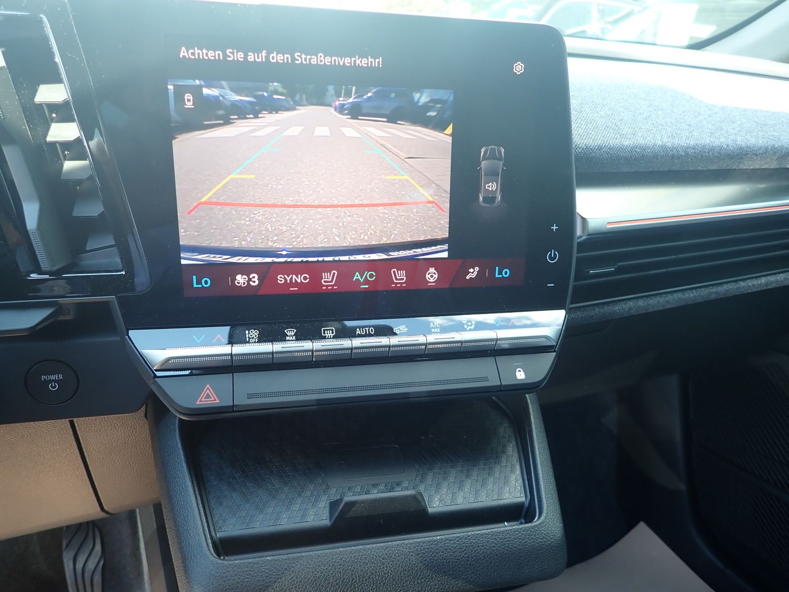 Fahrzeugabbildung Renault Megane E-TECH 100% ele Techno 220 Comfort Range