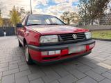 Volkswagen Vw Vento CL 1.8 DIN-Kennzeichen - Volkswagen Vento: Cl