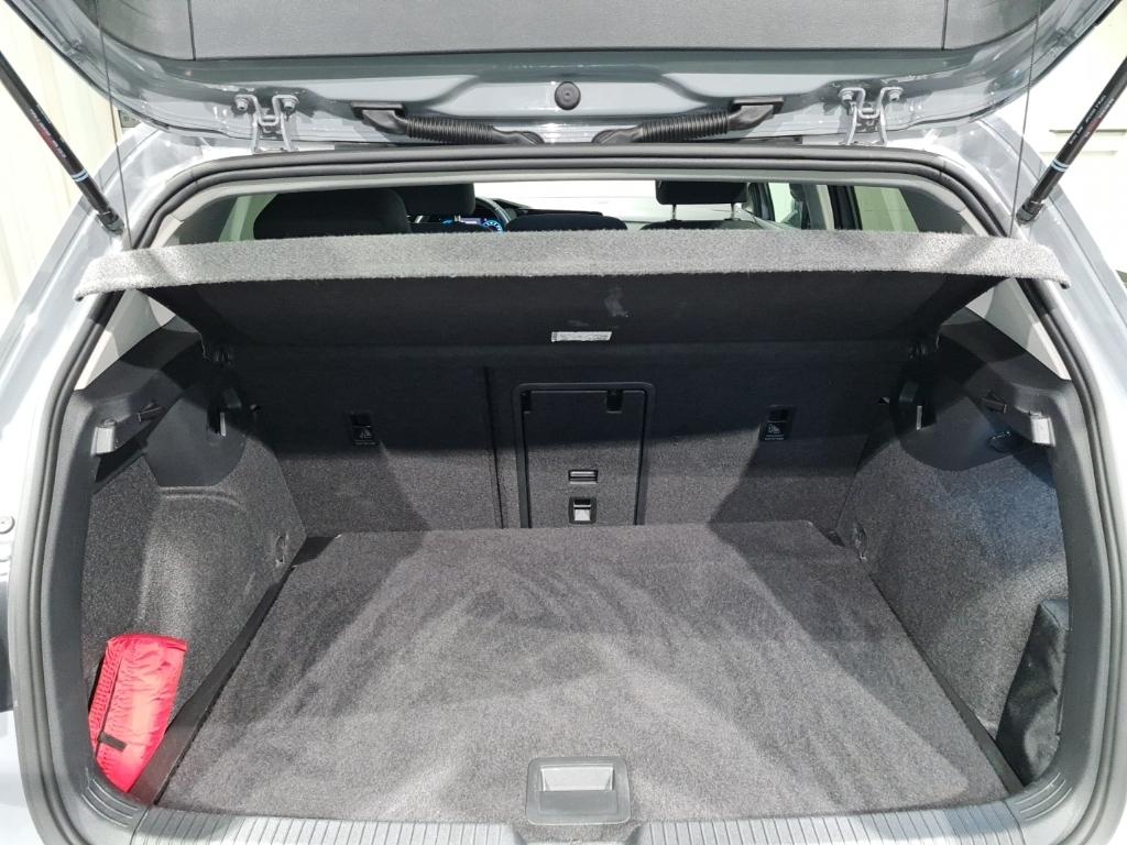 Volkswagen Golf 1.0 eTSI Active DSG*ACC*LANE-ASSIST*LED*, миниатюра 9