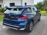 BMW X1 sDrive18d Steptronic  / Modellreihe U 11  - BMW X1: Modell