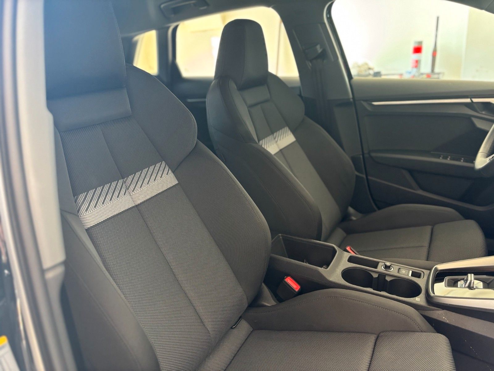 Fahrzeugabbildung Audi A3 Sportback 30 TFSI basis