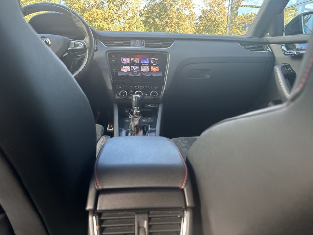 Octavia Combi 2.0 TSI RS 245 NAVI 19 ALU KESSY R