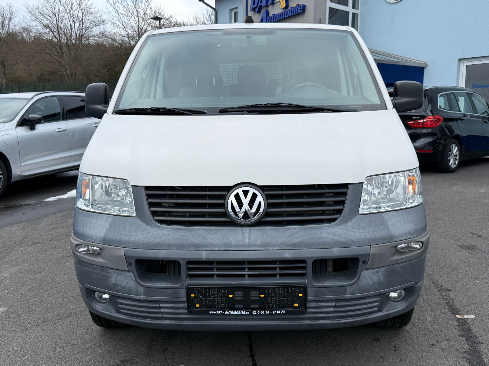 Fahrzeugabbildung Volkswagen T5 2.5 TDI 5-Zylinder 7-Sitzer Klima PDC Sthz