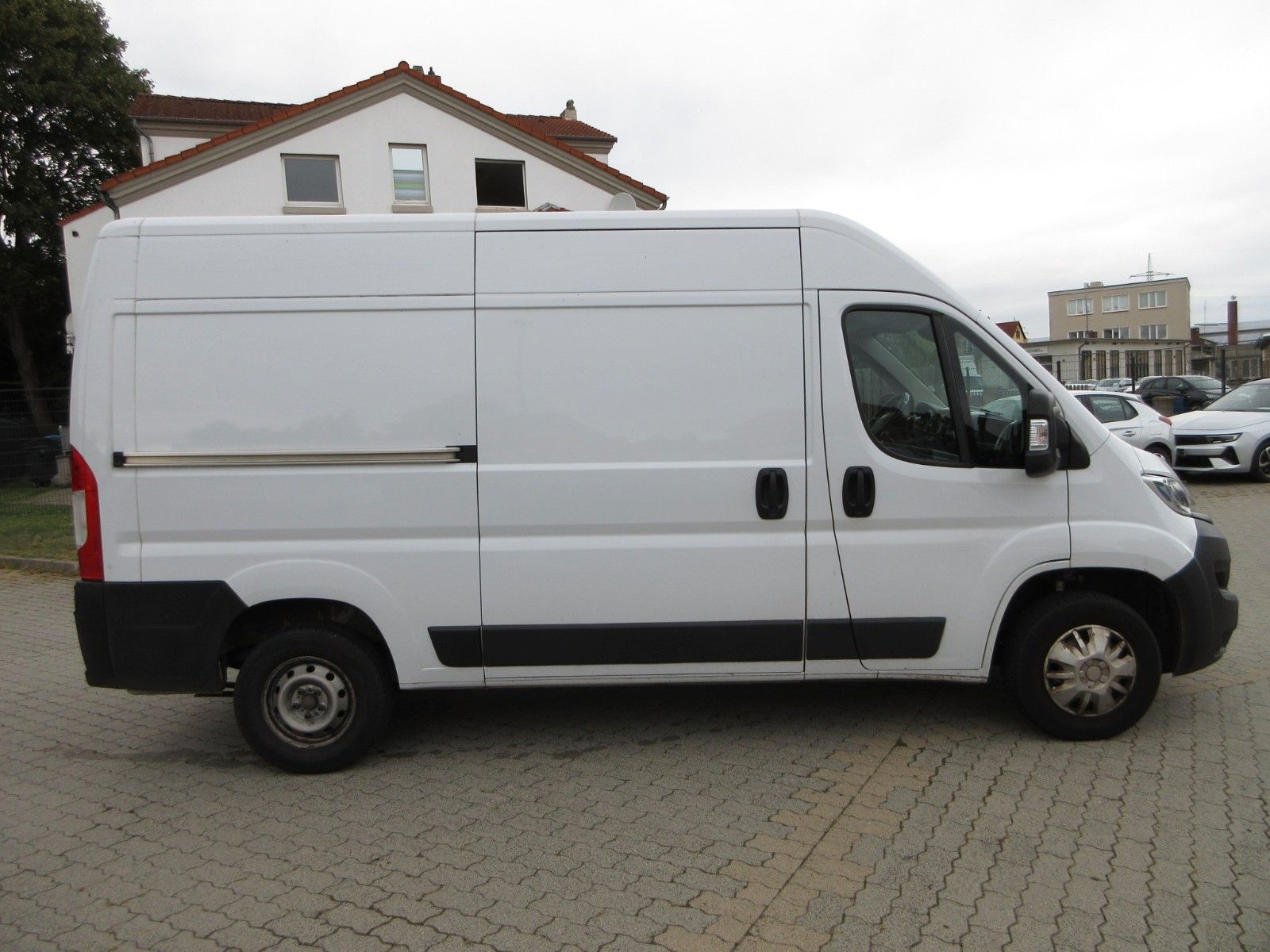 Fahrzeugabbildung Opel Movano C 2,2Ltr. L2H2 PDC/KLIMA/TEMPOMAT