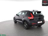 Volvo XC 40 1.5 2WD R DESIGN SPURHALTE,CARPLAY,ACC,18Z - Volvo XC40 Gebrauchtwagen in Berlin