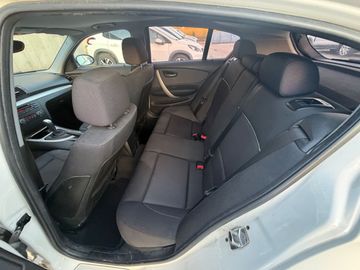 BMW 123 - 9